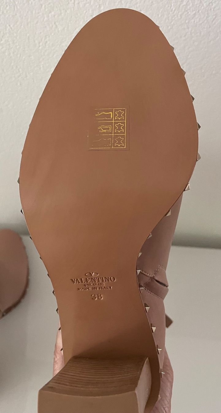 Valentino Damenschuhe: Stiefel Valentino Garavani Gr. 38 – Neu und originalverpackt aus Benken ZH von Mistery5 2
