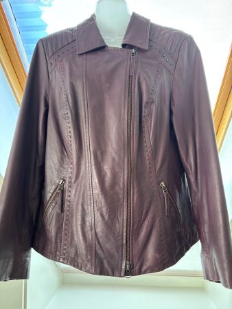 Weiche Lederjacke mit Nieten M