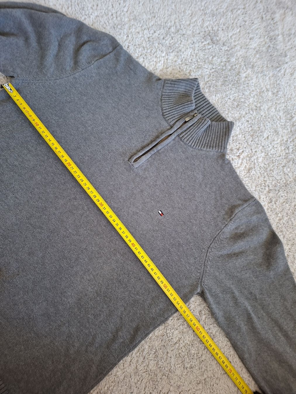 Tommy Hilfiger Maglioni & Felpe: Pull 1/4 zip Tommy Hilfiger gris fermeture éclair taille XL – Usato da Renens VD venduto da ser_j2fn 1