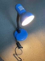 Blaue Schreibtischlampe mit LED E27 - Top Zustand!