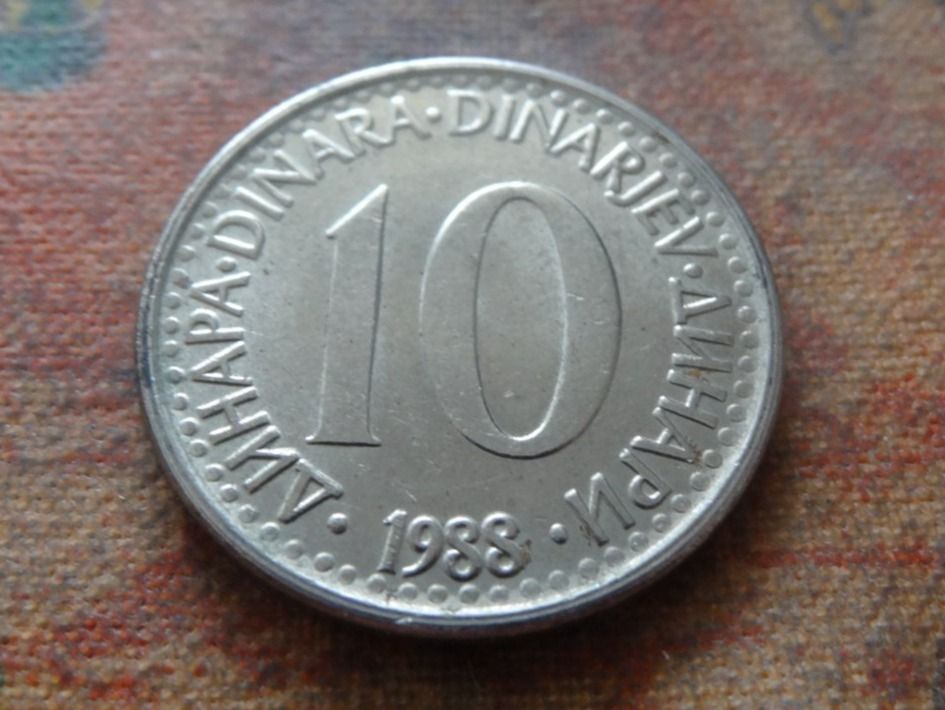 Tutti le monete: YOUGOSLAVIE  10  Dinara  1988 – Usato da Romanel-sur-Lausanne venduto da Swift13