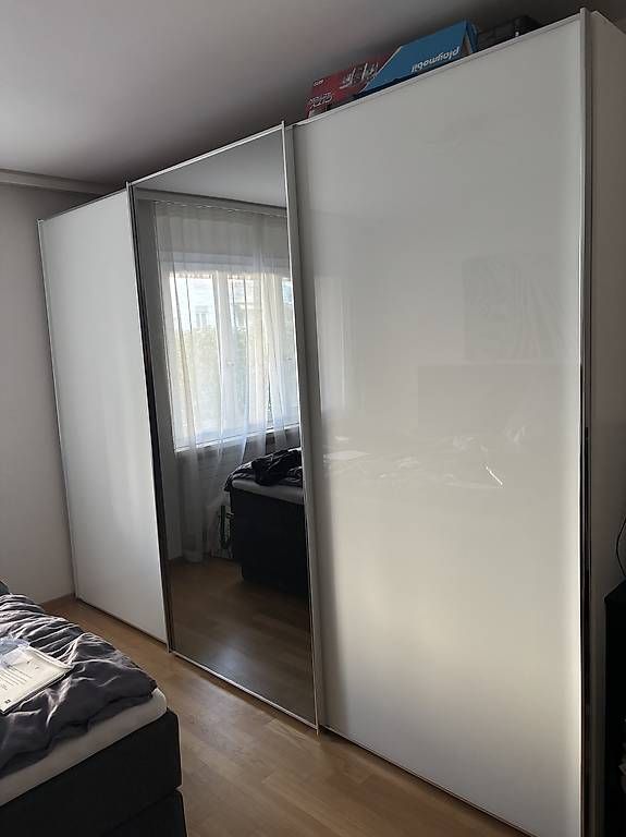 Armadi: Grosser Kleiderschrank – Usato da Oetwil an der Limmat venduto da Anina_Mercedes