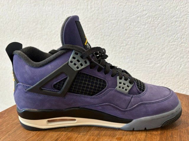 Nike Herrenschuhe: Nike Air Jordan 4 Retro – Neu und originalverpackt aus Neuchâtel von man_h9fp 2