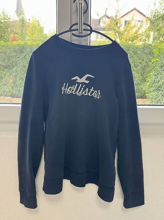 Pulls & Sweat-shirts: DUNKELBLAUER HOLLISTER PULLOVER – D'occasion à Sirnach par ang_5vct