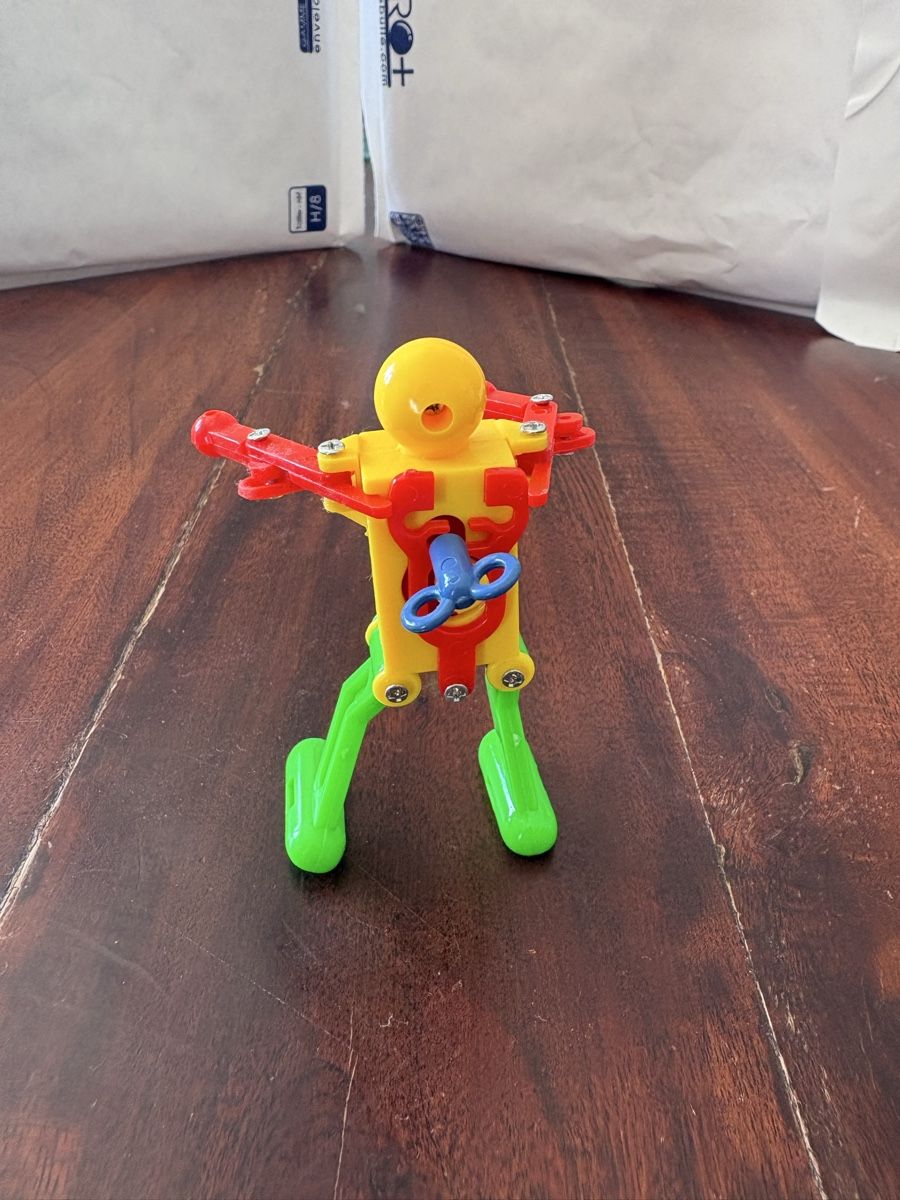 Giocattoli: Robot mécanique dansant Ykop – Usato da Vufflens-la-Ville venduto da newlifegva 1