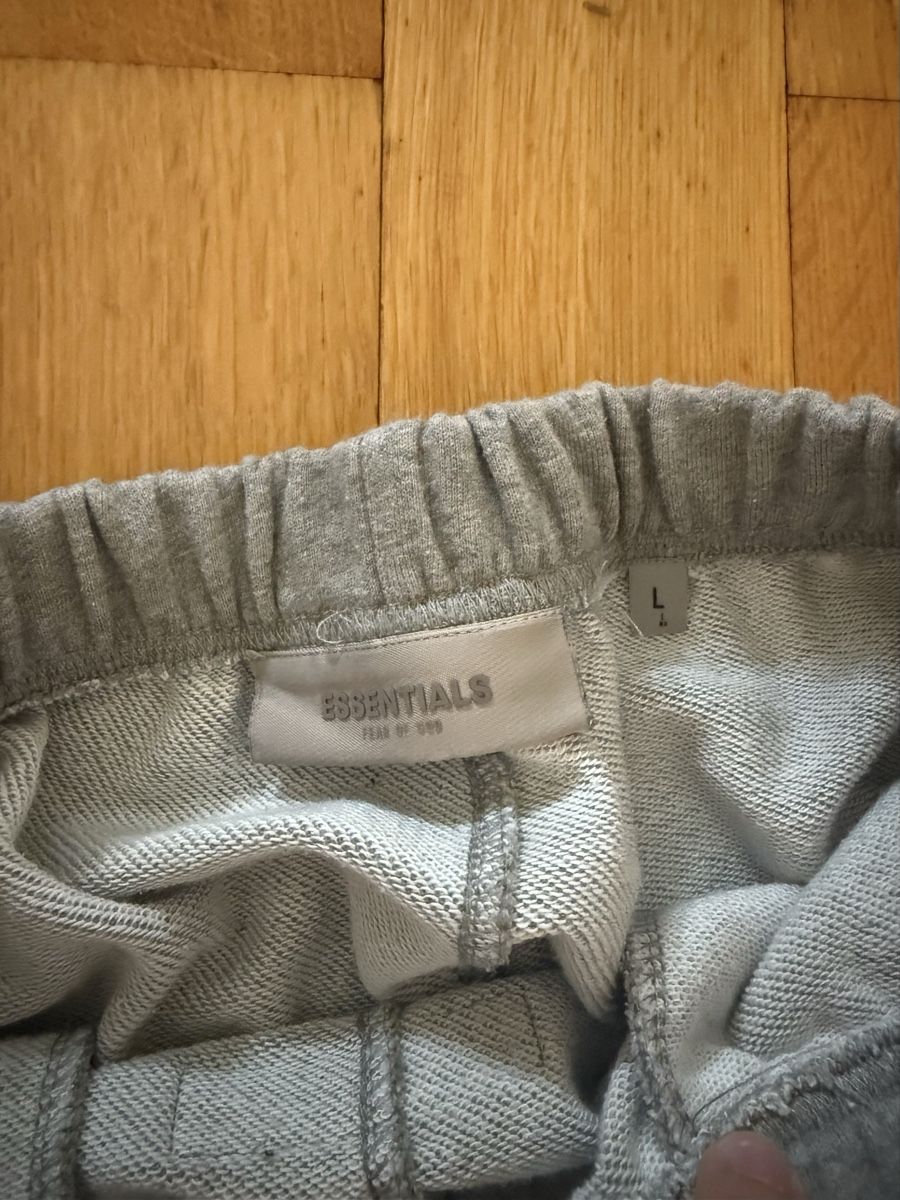 Lotti di vestiti: Hosen Essentials  – Usato da Meilen venduto da vas_8nv7 3
