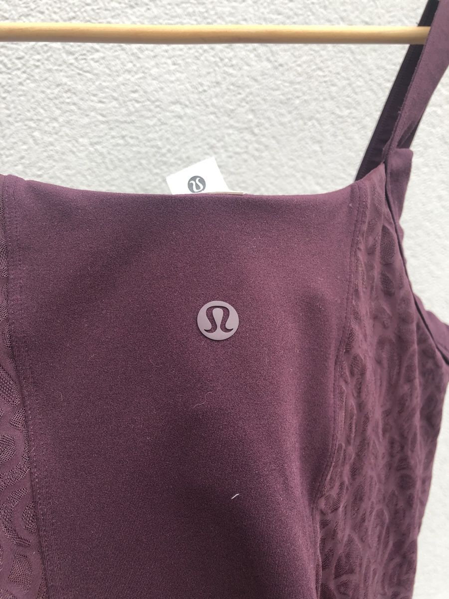 Lululemon Tops: LuluLemon Burgundy Top – Gebraucht aus Fribourg von ann_l9b7 4