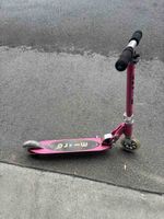 Trottinette Micro pliable rose, état acceptable