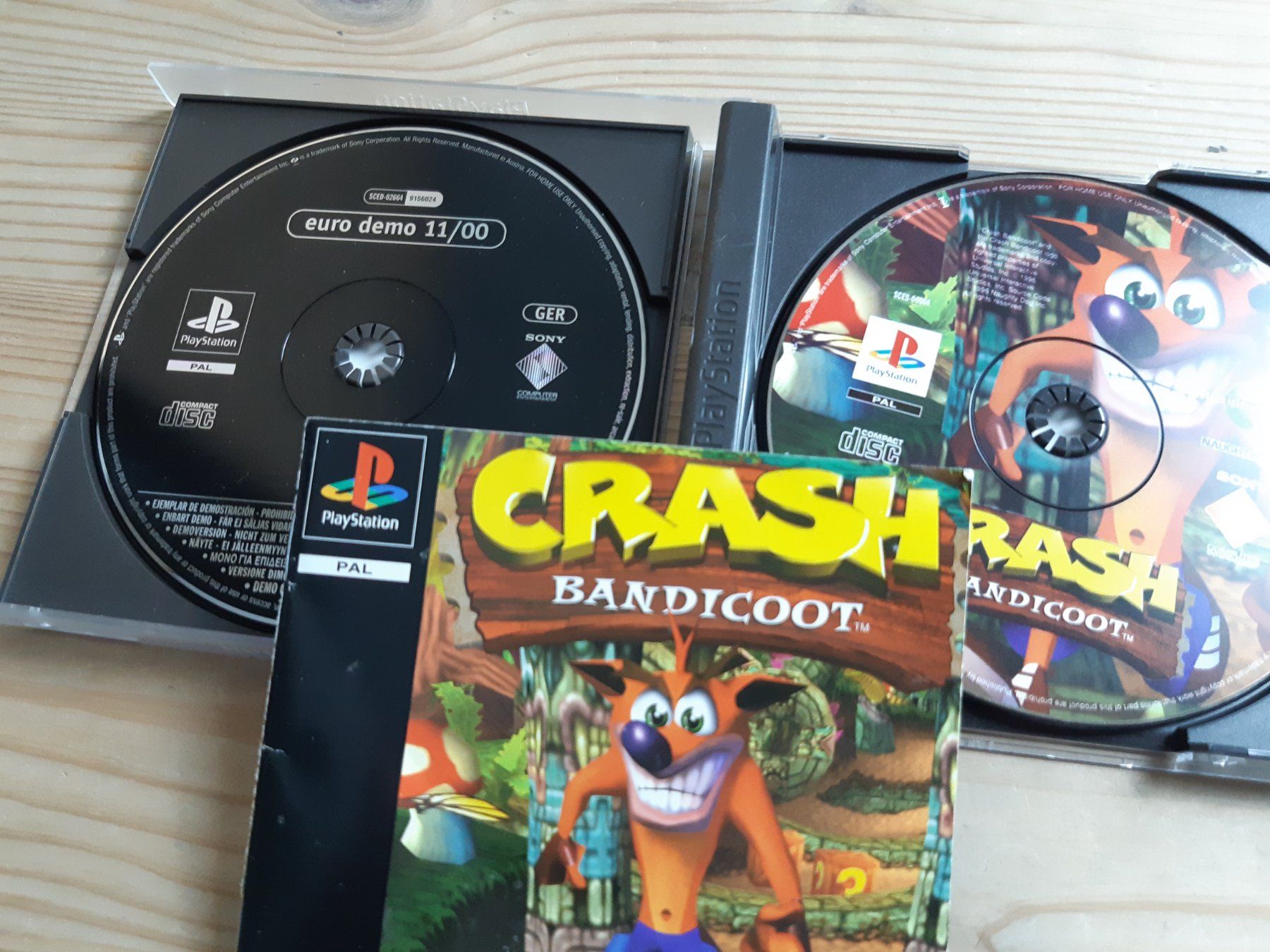 Sony Spiele: Crash Bandicoot PS1 Set 1 2 Cortex Strikes Back 3 Warped CTR – Gebraucht aus Welschenrohr von  6