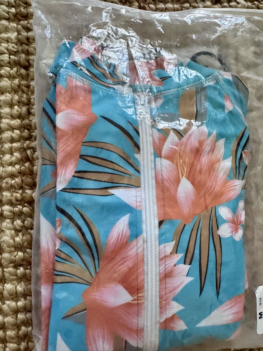 Maillots de bain & Bikinis: Badeanzug Langarm – Neuf (Voir description) à Zollikofen par AureusManus 4