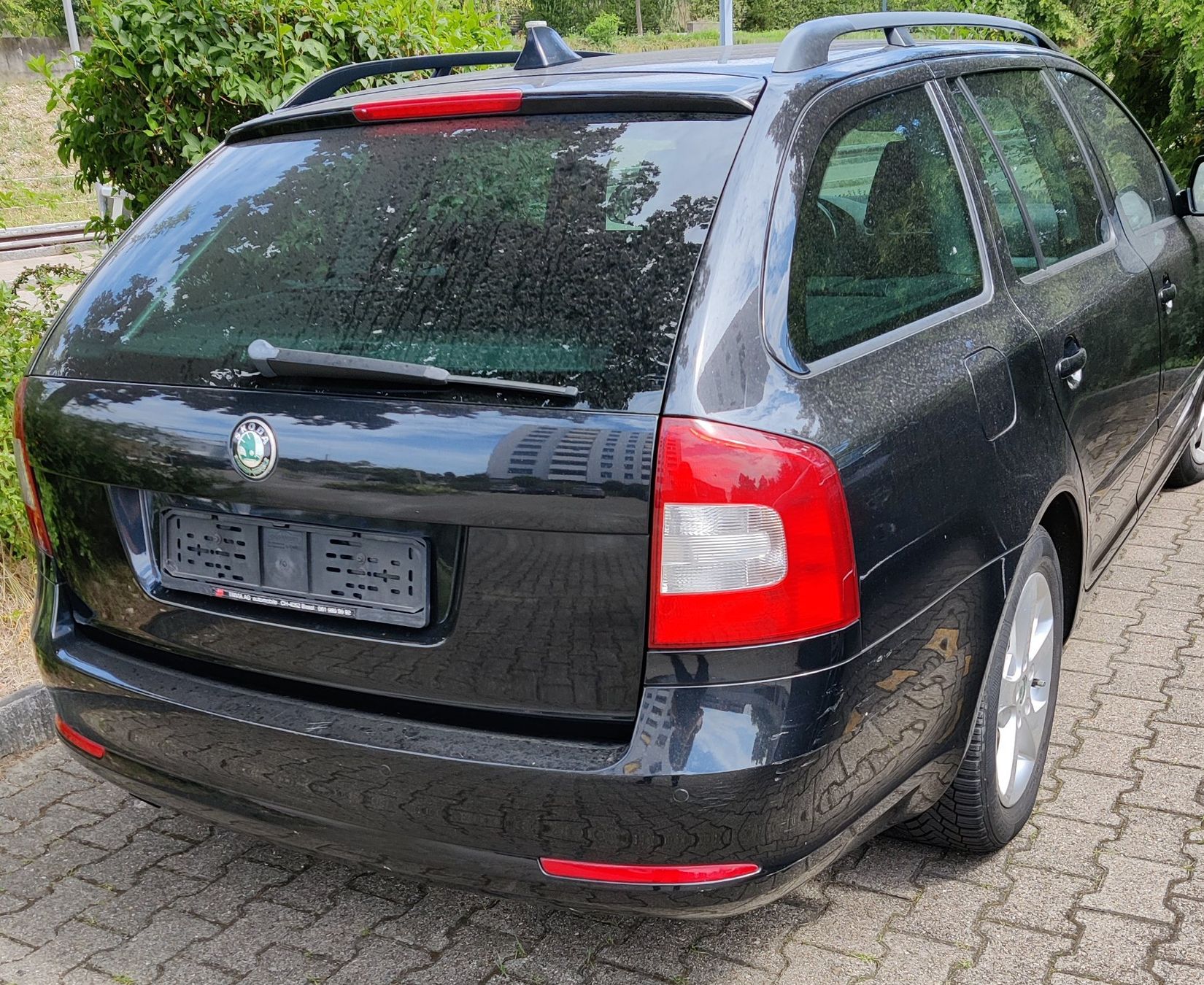 Skoda Automobili: Skoda Octavia Combi 1.8TSI, schwarz – Usato da Muttenz venduto da Pathfinde1