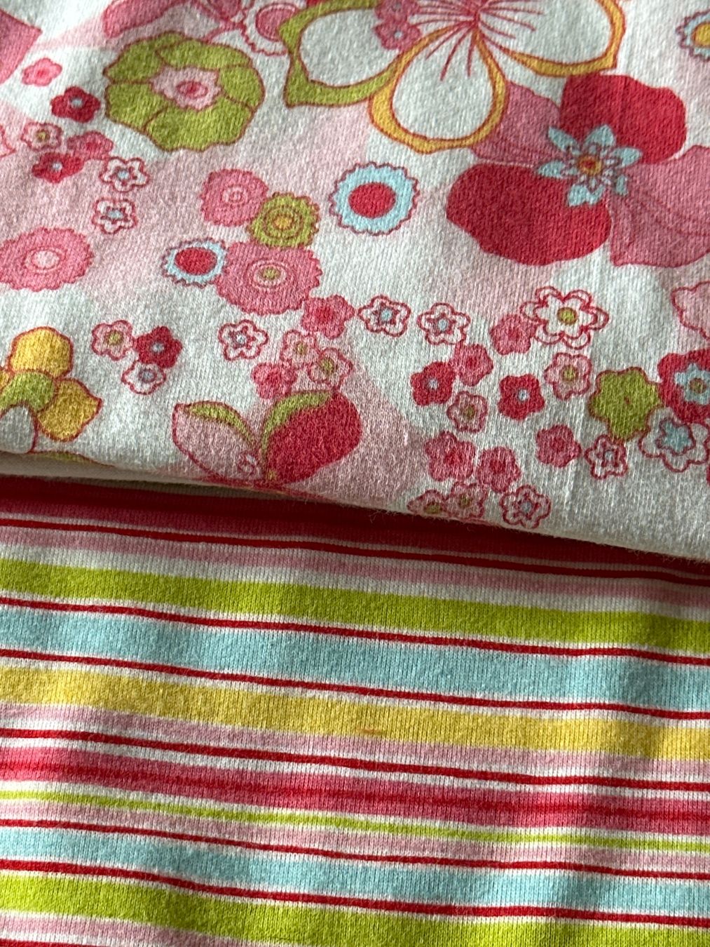 Tessuti: 2 Jersey von Stenzo Blumen & Streifen rosa-hellblau- lime – Nuovo (secondo la descrizione) da Domdidier venduto da Lilalu168 1