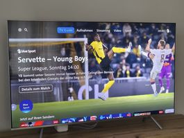 Samsung 55 Zoll Smart TV 4K 2017 Flat mit Standfuss
