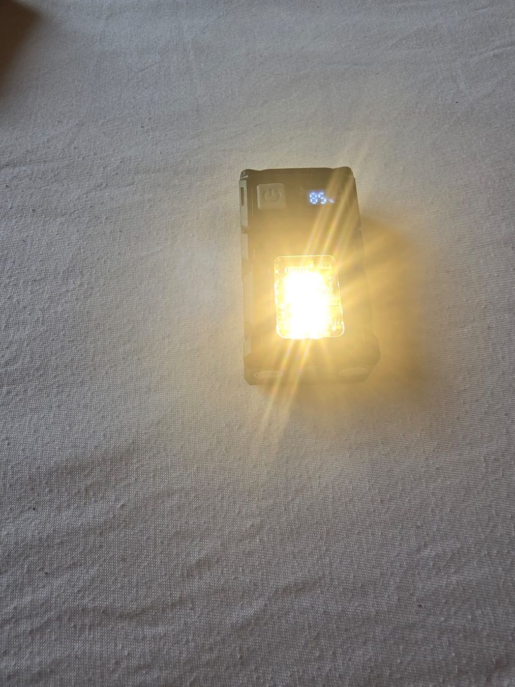 Lampen: Neue multifunktionale LED Arbeitsleuchte mit USB Anschluss – Neu und originalverpackt aus Zürich von dev_5brj 2