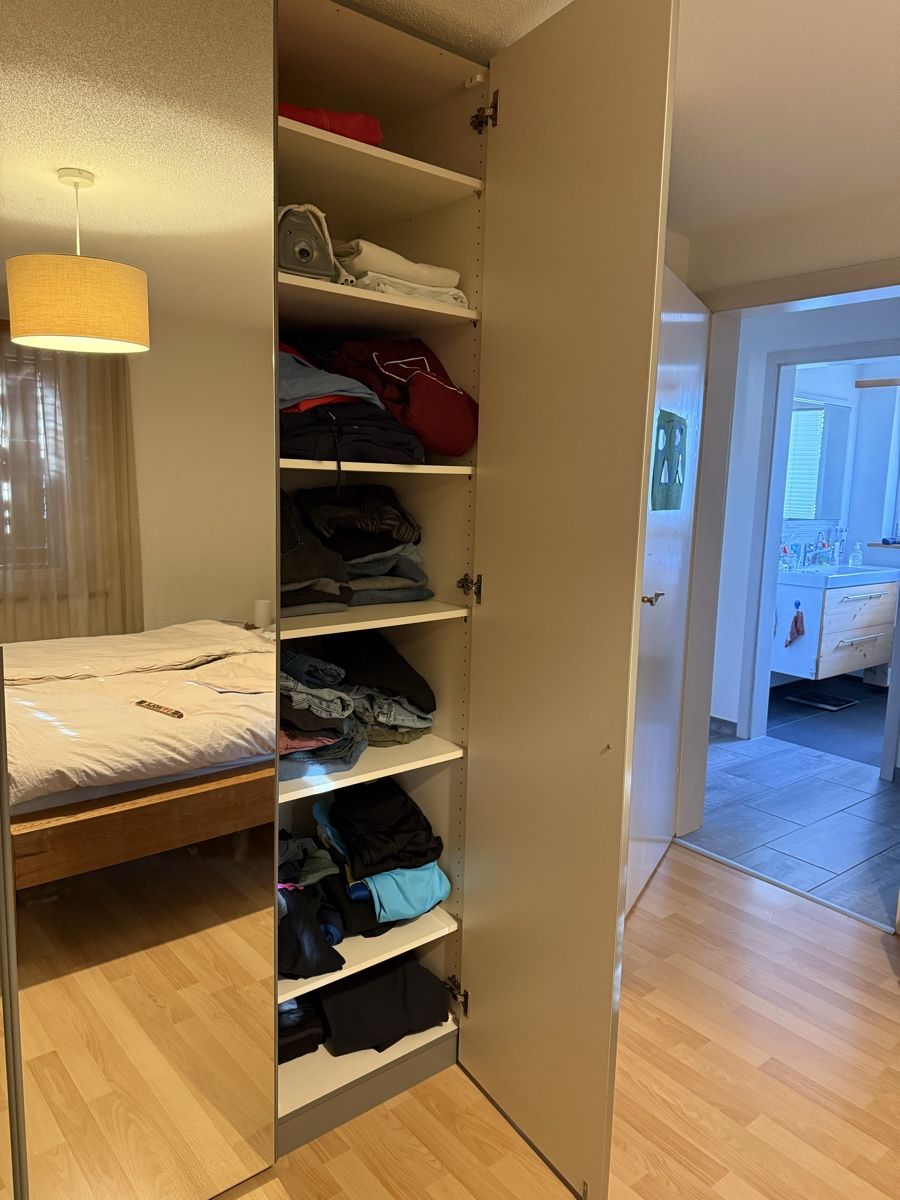 Armadi: Kleiderschrank  – Usato da Langenthal venduto da Bacardi7 3