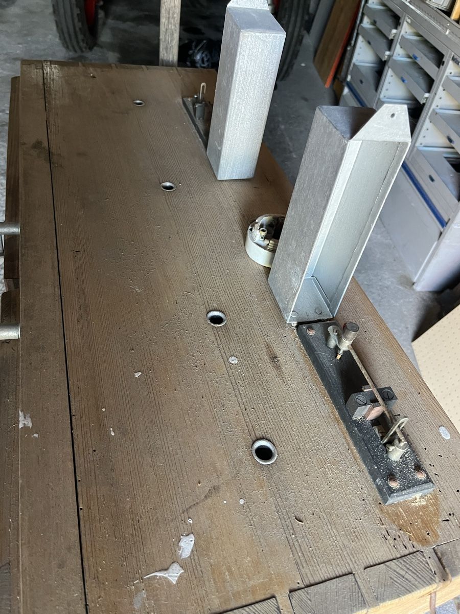 Schränke: Alter Brutkasten , Eier Schrank – Gebraucht aus Niederhasli von Rudge1 3