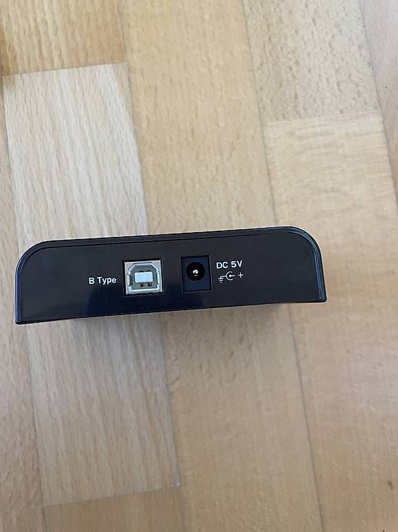 Hub & Switch: HUB avec 7 prises USB supplémentaires – Usato da Treyvaux venduto da Jujud 1