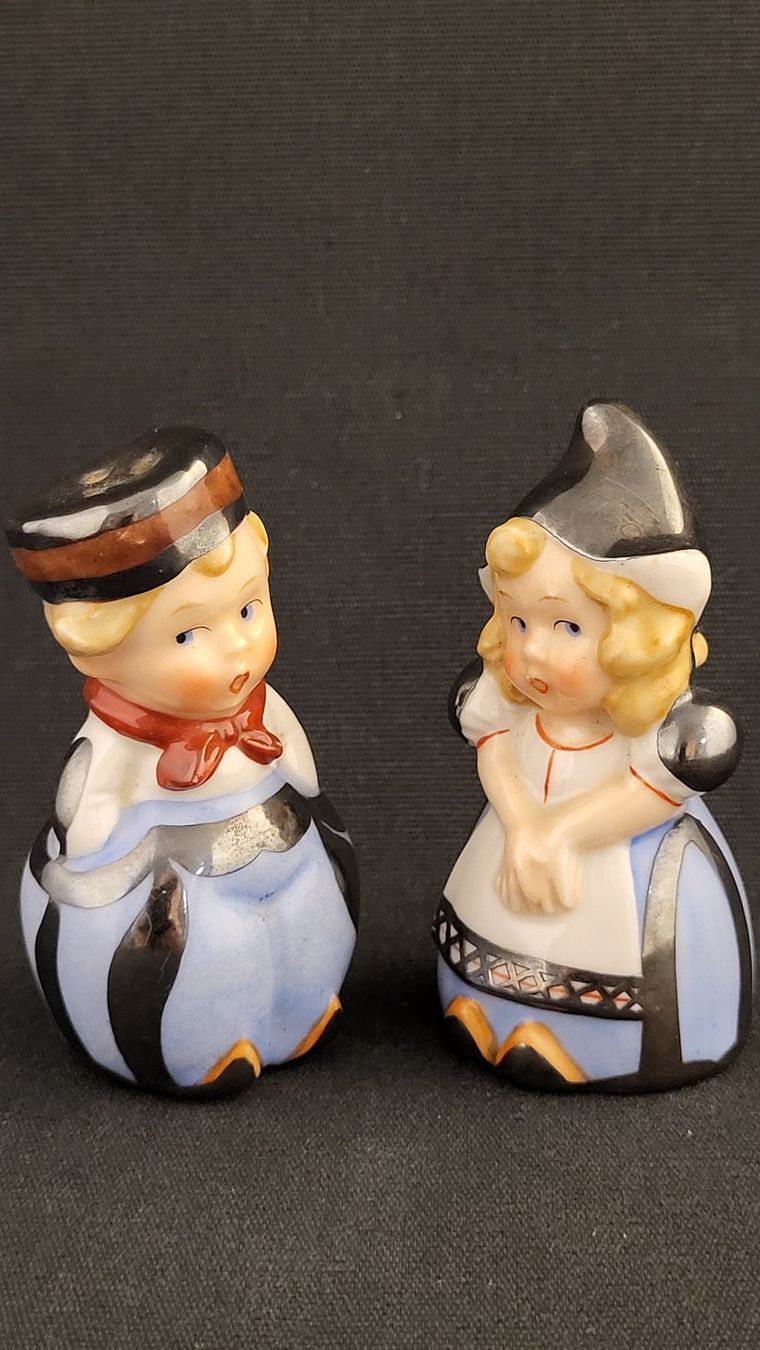 Figuren: Salz- und Pfeffer-Streuer "Holländerli" GOEBEL – Gebraucht aus Basel von spinne02 2