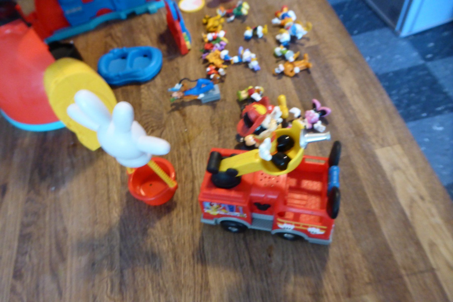 Disney Giocattoli: Mickey Maus Wunderhaus – Usato da Allschwil venduto da Summelsarium 4