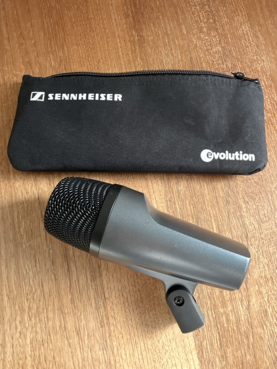 Sennheiser Microfoni: Bassdrum Mikrofon Sennheiser e602-II – Usato da Baar venduto da WOMBo 4