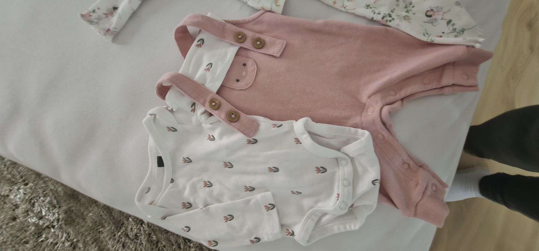 Next Lotti & Set di vestiti: Baby Girl Clothes Bundle - Newborn - – Nuovo (secondo la descrizione) da Rorschach venduto da Alles_9.90 1