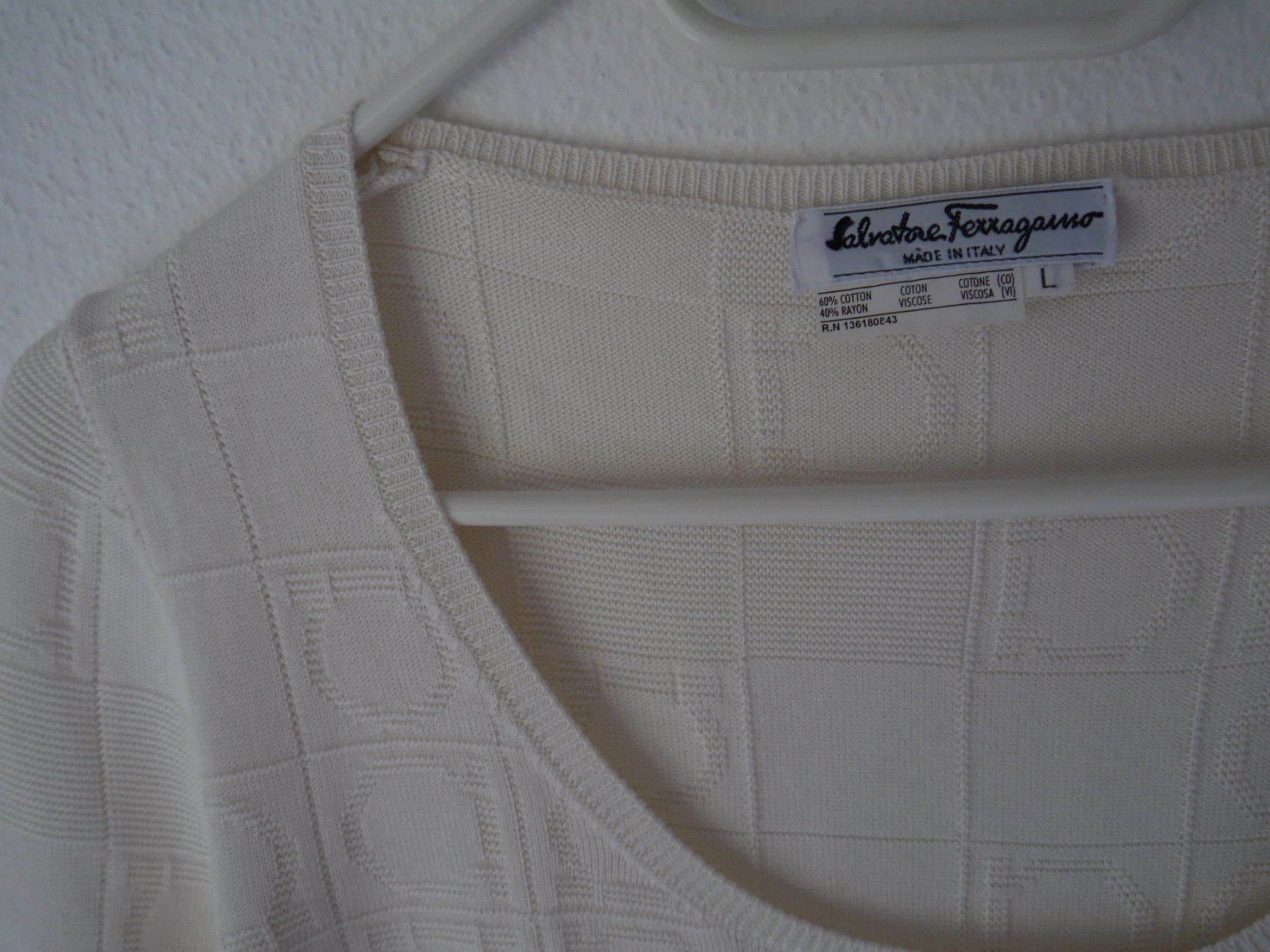 Salvatore Ferragamo Pulls & Sweat-shirts: Salvatore Ferragamo Pullover – D'occasion à Hagendorn par Blaf 1