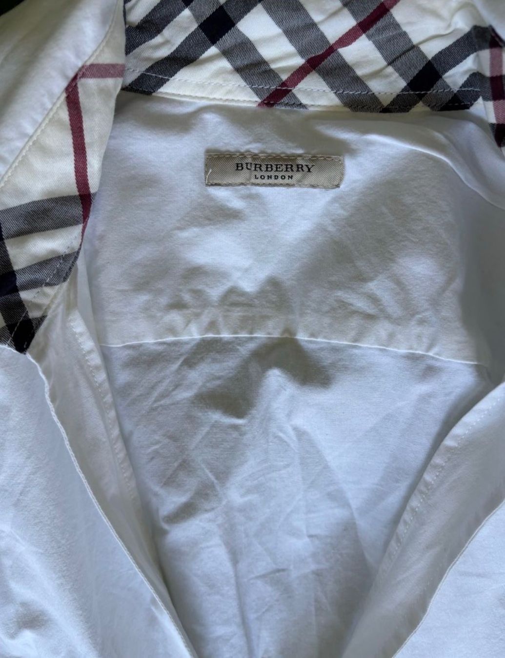 Burberry Lotti di vestiti: BURBERRY Bluse mit Rock Gr.S – Usato da Bern venduto da hro_b9qn 2