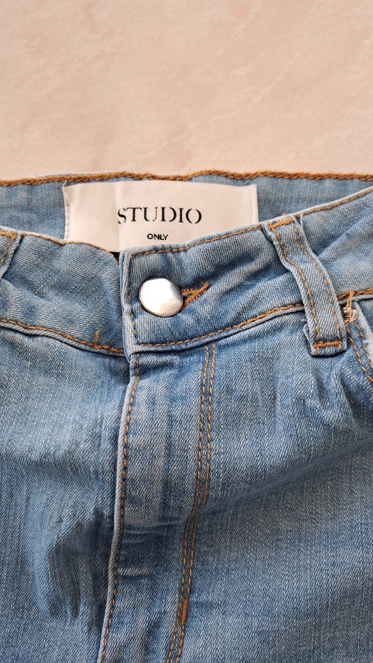 Pantaloni: jeans ONLY 34 – Nuovo (secondo la descrizione) da RIAZ venduto da Betty012 2