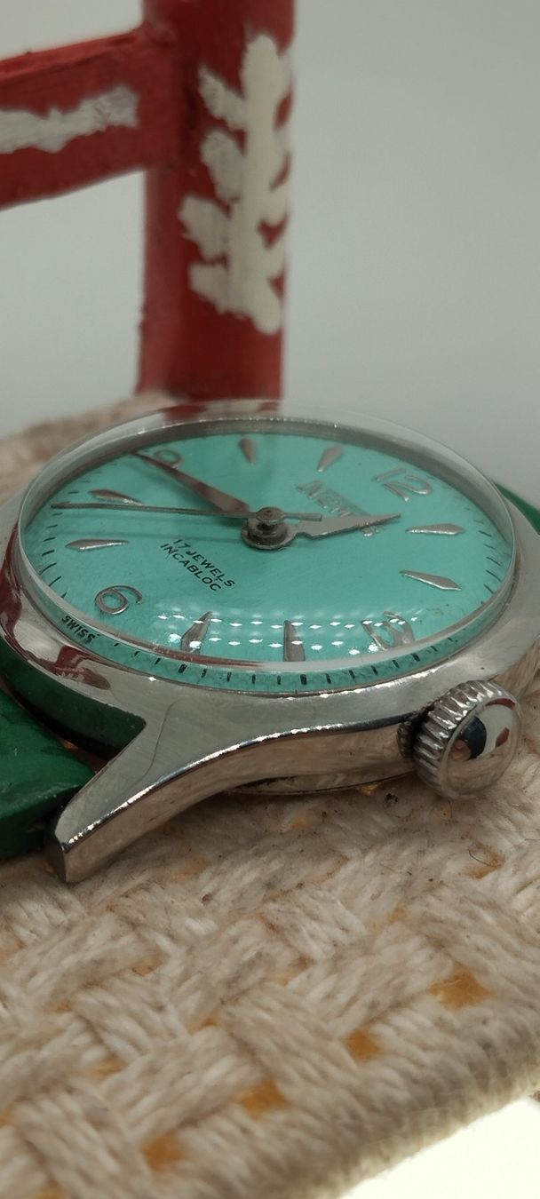 Uhren: Montre récupération vintage nemos – Gebraucht aus La Chaux-de-Fonds von jac_9llg 5