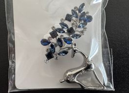 Neu** Brosche Hirsch / Reh mit Strasssteinen