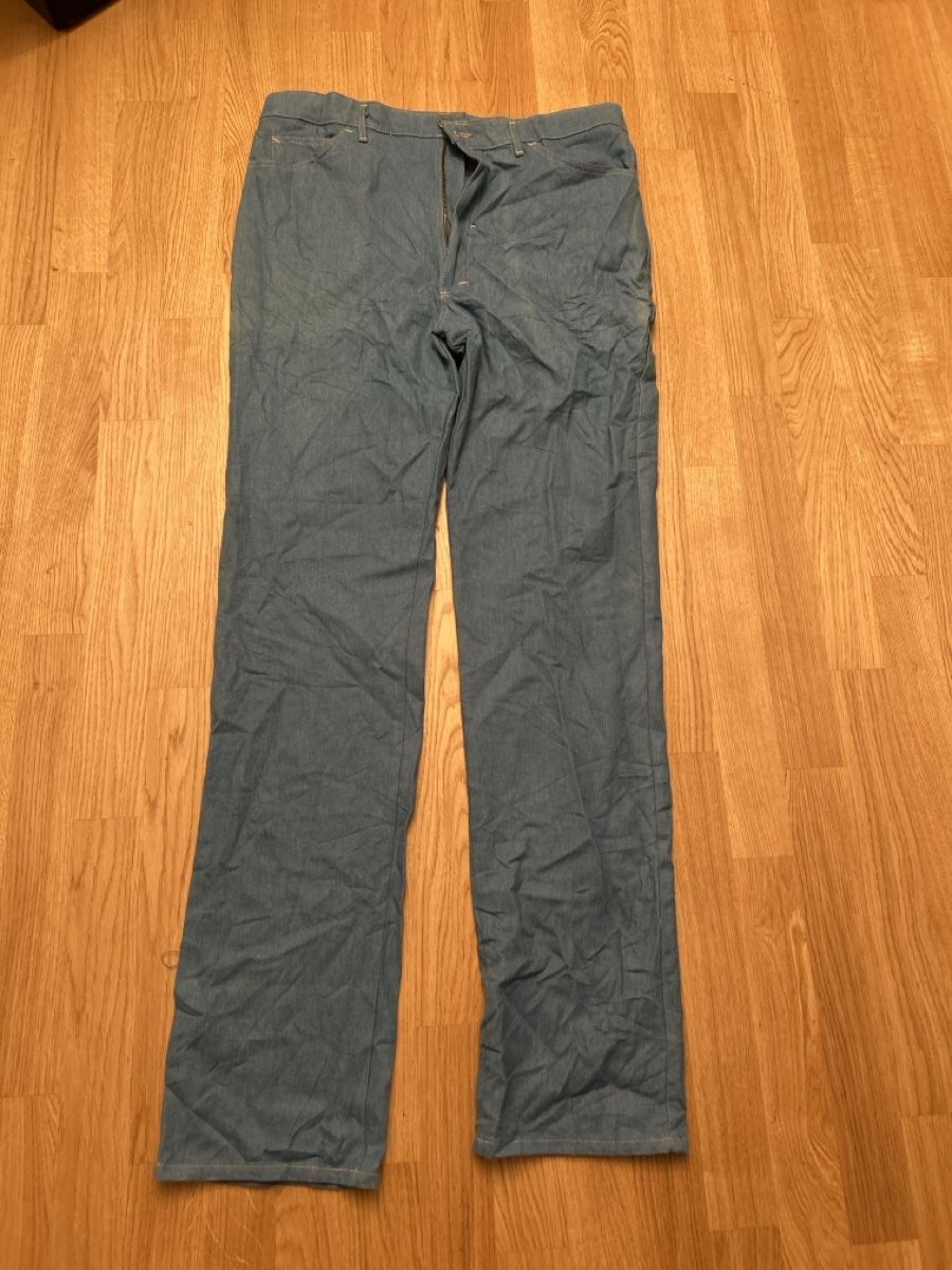 Lee Jeans: Lee Jeans 40x36 Tall gebraucht – Gebraucht aus Luzern von ThrowbackVintage 2