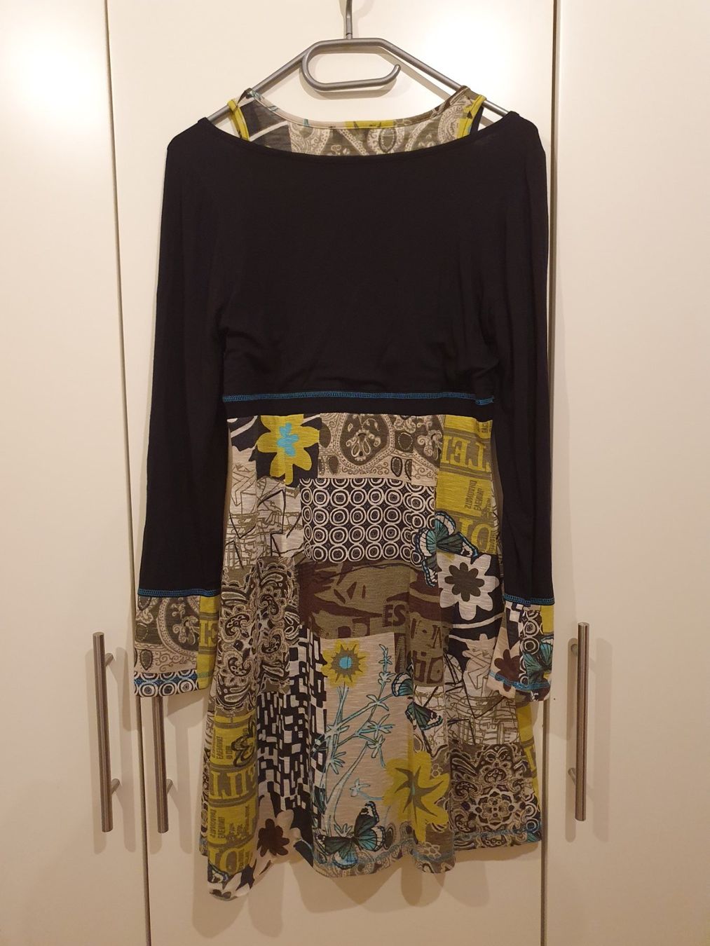 Desigual Kleider: Kleid Gr. 36 schwarz / bunt, Print – Gebraucht aus Heinrichswil von sabi2809 4