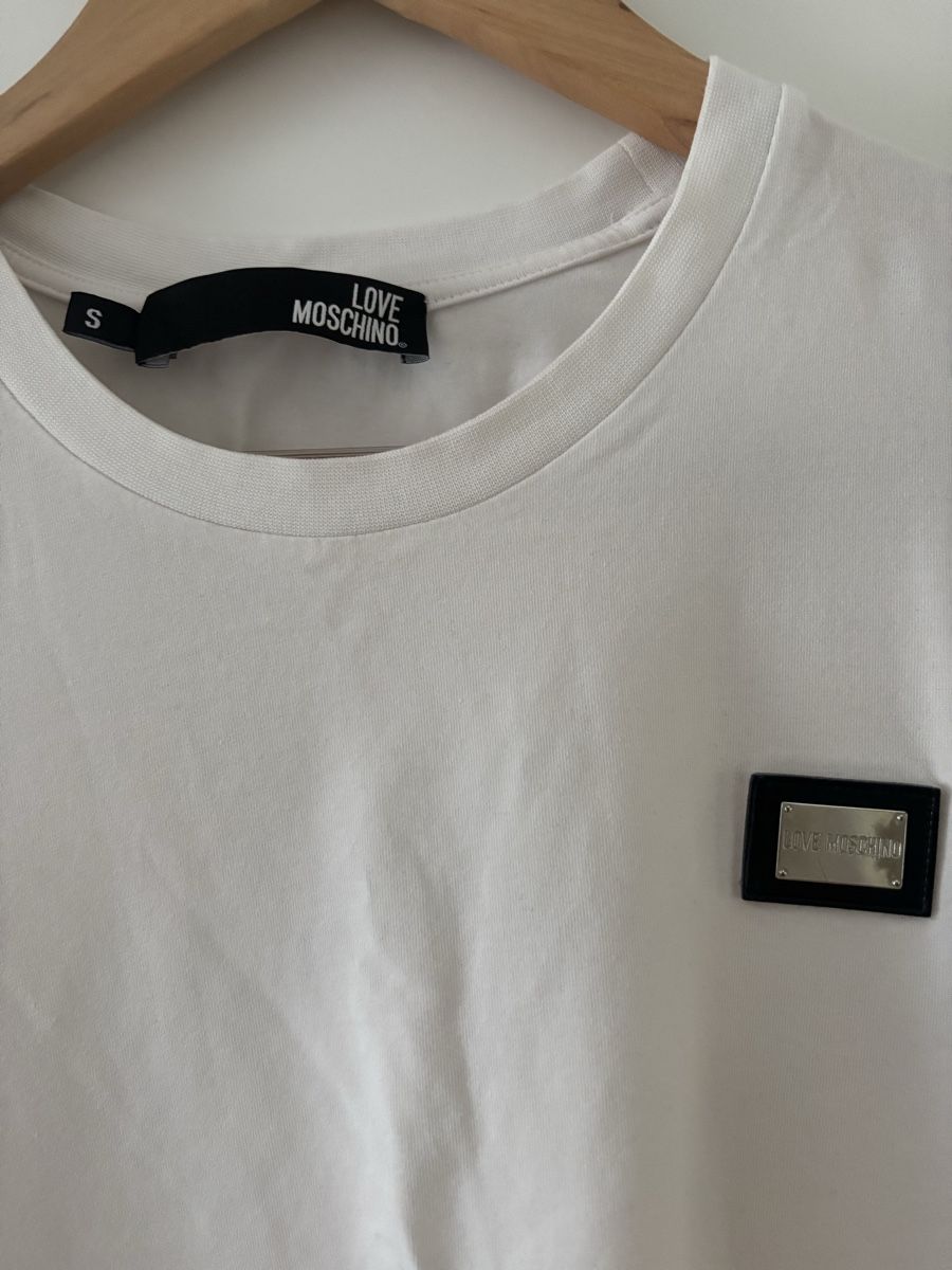 Moschino T-shirt: MOSCHINO T-Shirt – Nuovo (secondo la descrizione) da Münchwilen TG venduto da mer_g2zz 1