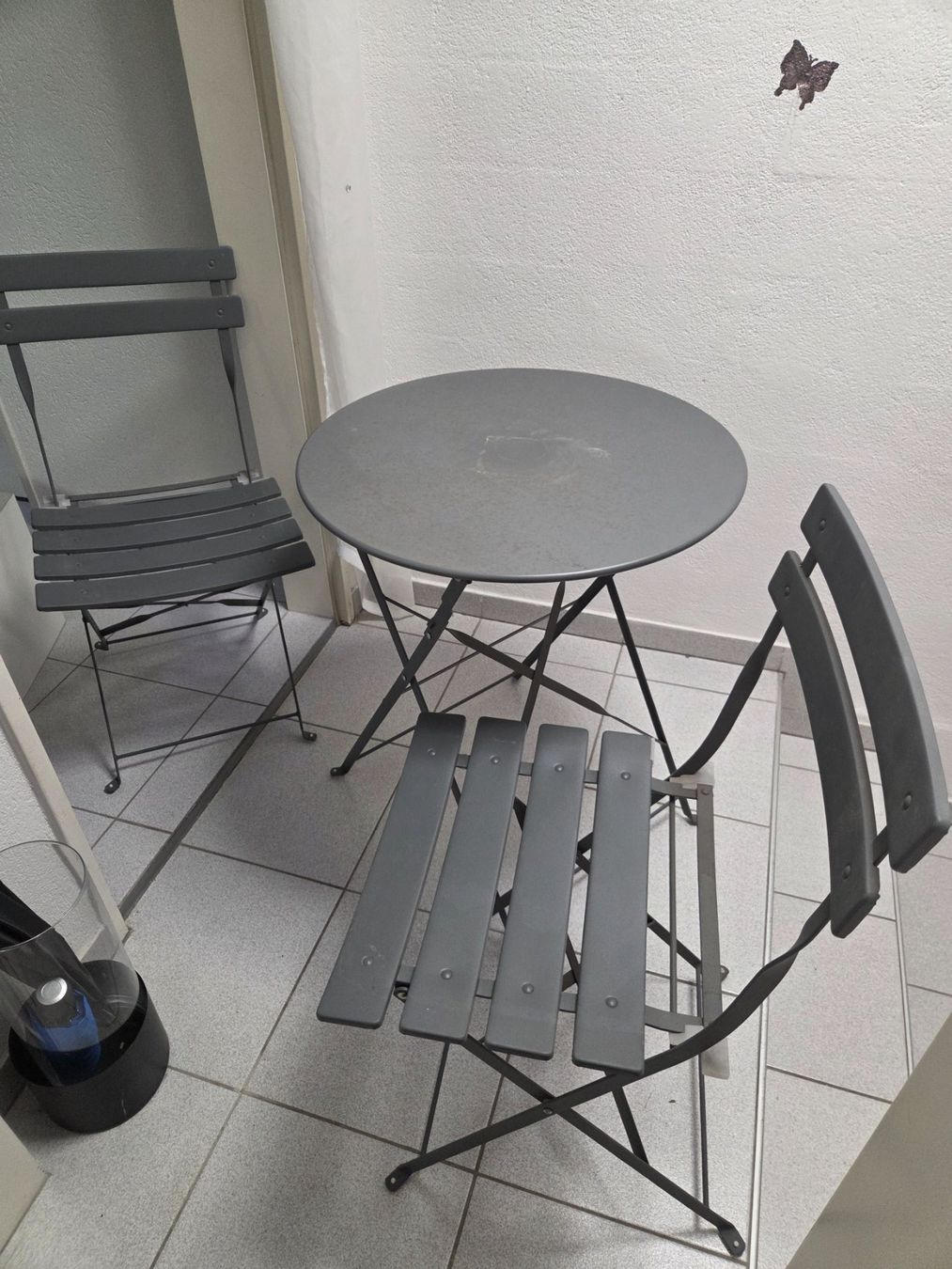 Set di tavolo e panche: Bistrotisch mit Stühlen – Usato da Hüttikon venduto da cai_vt9f