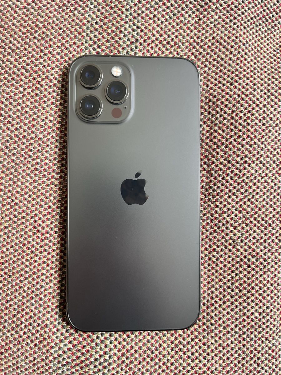 Apple Telefoni cellulari / Smartphones: Apple iPhone 12 Pro Max, 256GB, Schwarz - Top Zustand! – Usato da Luzern venduto da XHotSniperX 3