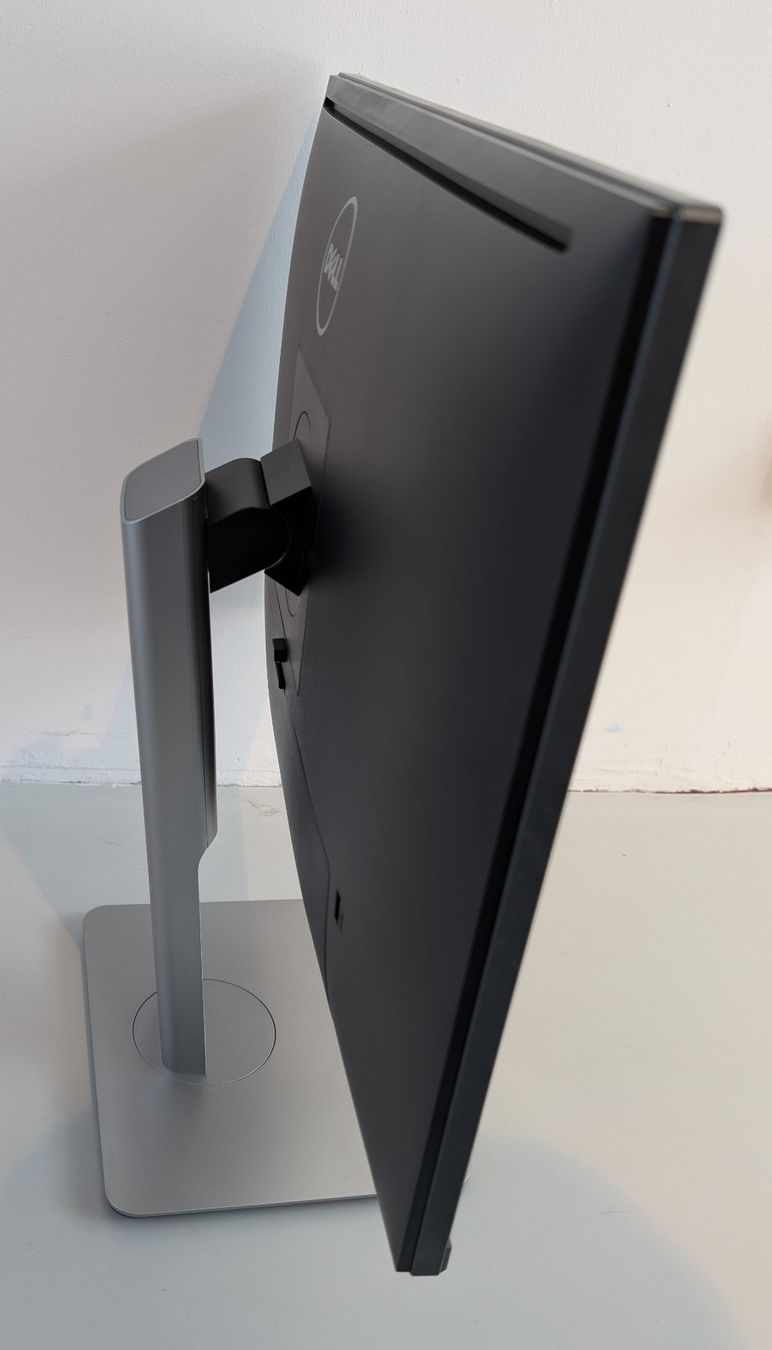 Dell Monitore: DELL U2415b 24" Monitor – Gebraucht aus Dietlikon von ComdatAG 1