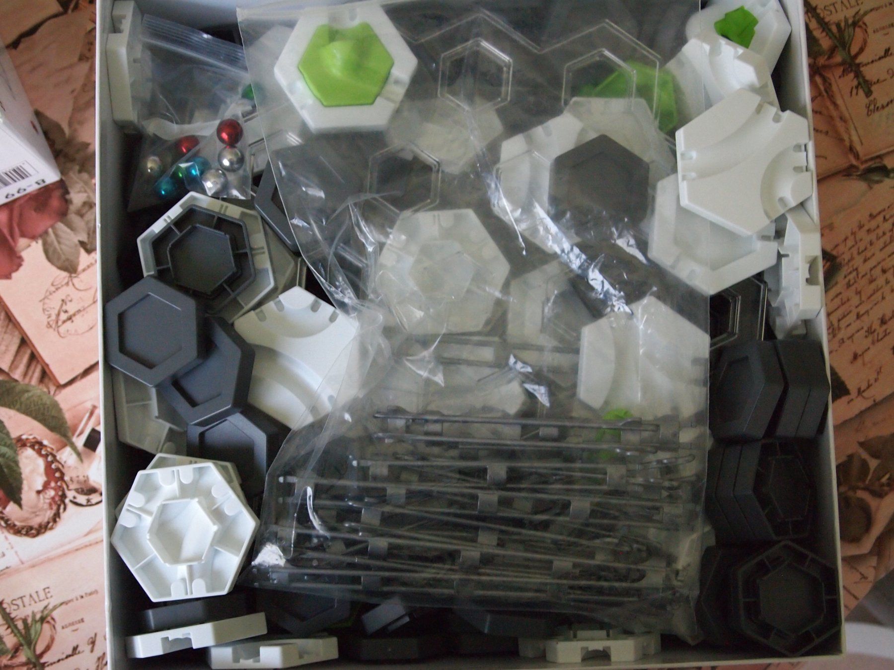 Ravensburger Kit di costruzioni: Gravitrax Starter-Set, le circuit à billes interactif! – Usato da Plan-Les-Ouates venduto da Sky17 3