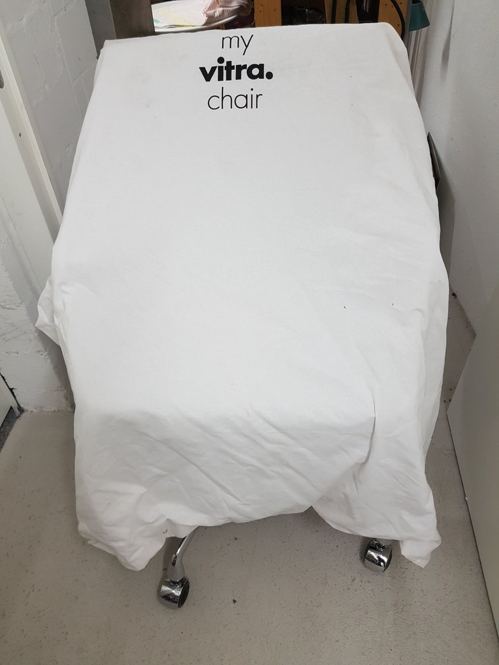 Vitra Sedie: EAMES VITRA SOFTPAD EA 217 PREMIUM – Nuovo (secondo la descrizione) da Küsnacht ZH venduto da walterzingo