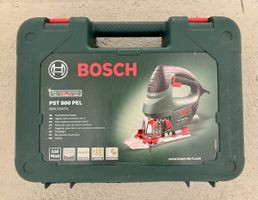 Bosch Stichsäge PST 800 PEL mit Sägeblätter und Koffer