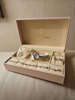 Charmantes Schmuckset mit Uhr, Kette, Ohrringen & Ring!