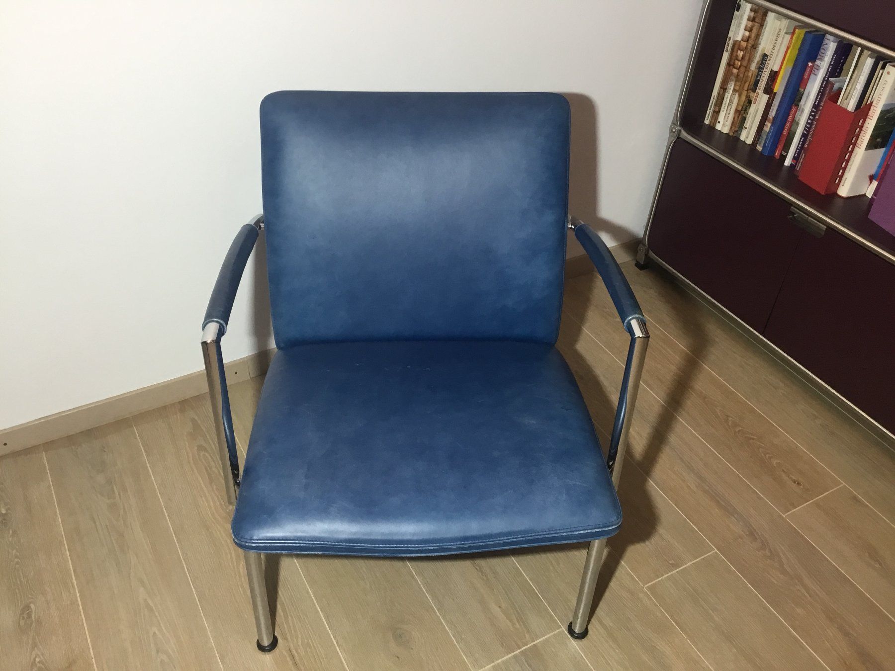 Poltrone: COR Designer-Sessel, Leder, blau – Usato da Horgen venduto da Hanibal13 1