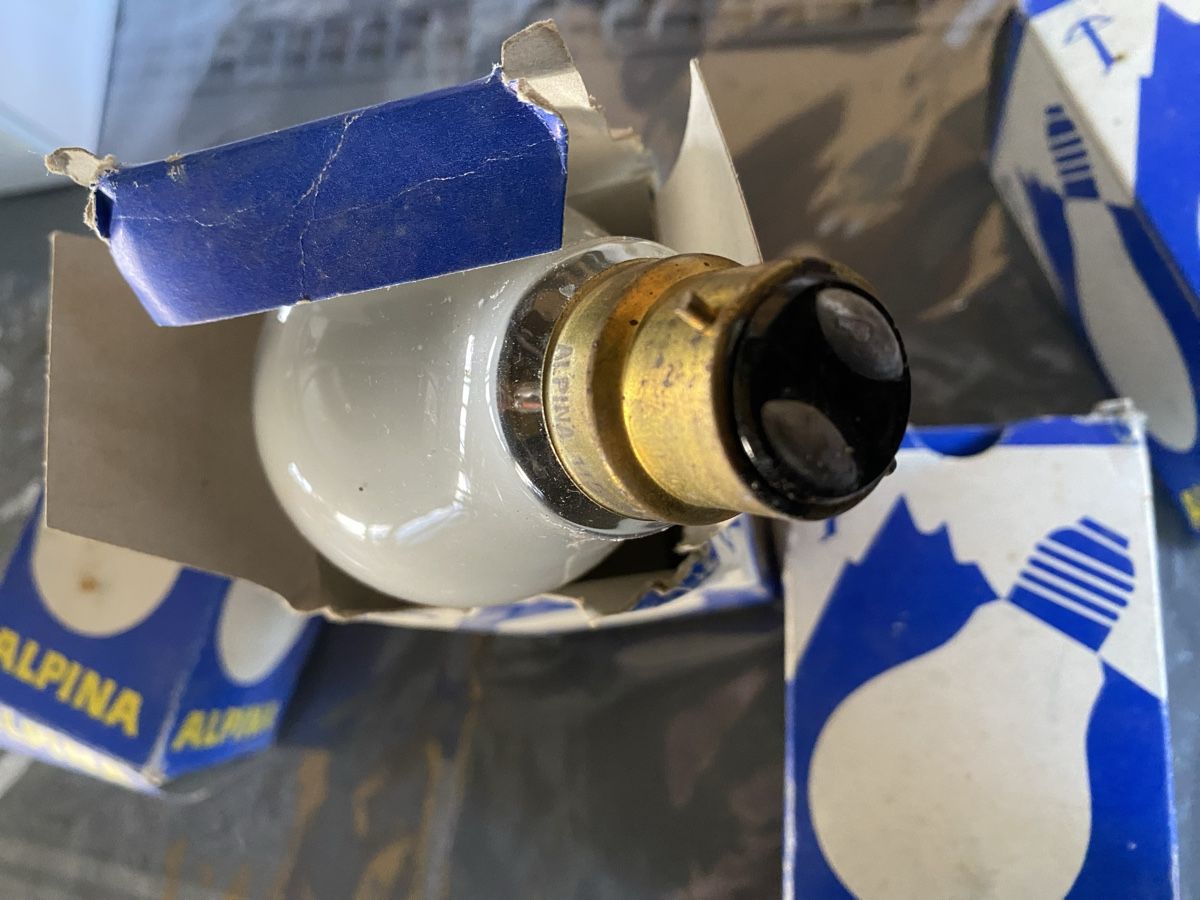 Lampade: 4x Glühbirne 115Volt B22 – Nuovo e nell'imballaggio originale da Aeschlen venduto da rudemood 2