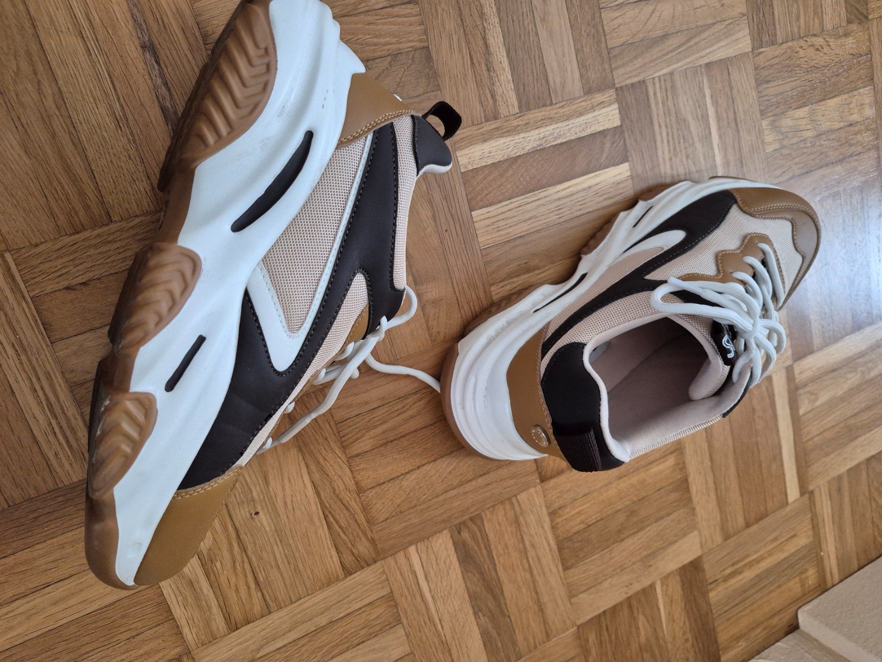 Scarpe da donna: Schuhe fast neu. NP : 180,- – Usato da Wetzikon ZH venduto da Santalik 4