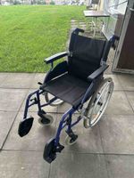 Rollstuhl manuell faltbar blau gebraucht
