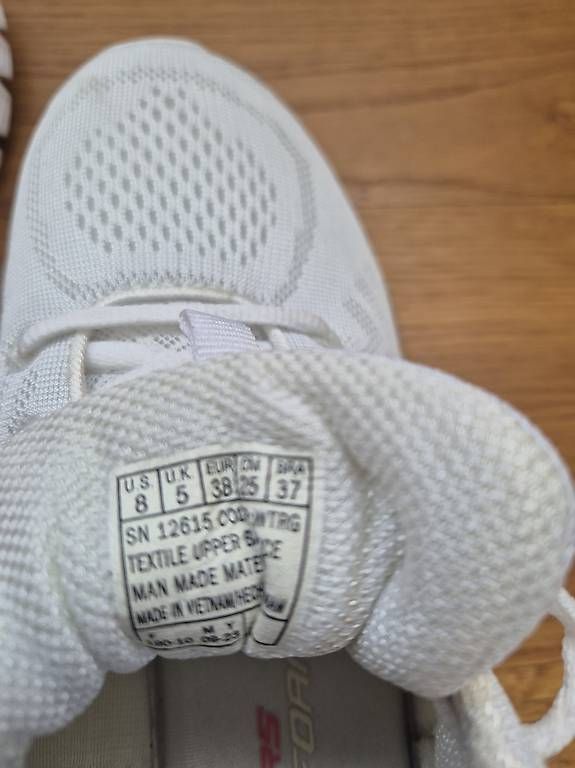 Skechers Scarpe da donna: Neue Skechers Memory foam – Nuovo (secondo la descrizione) da Feusisberg venduto da cts_55rn 1