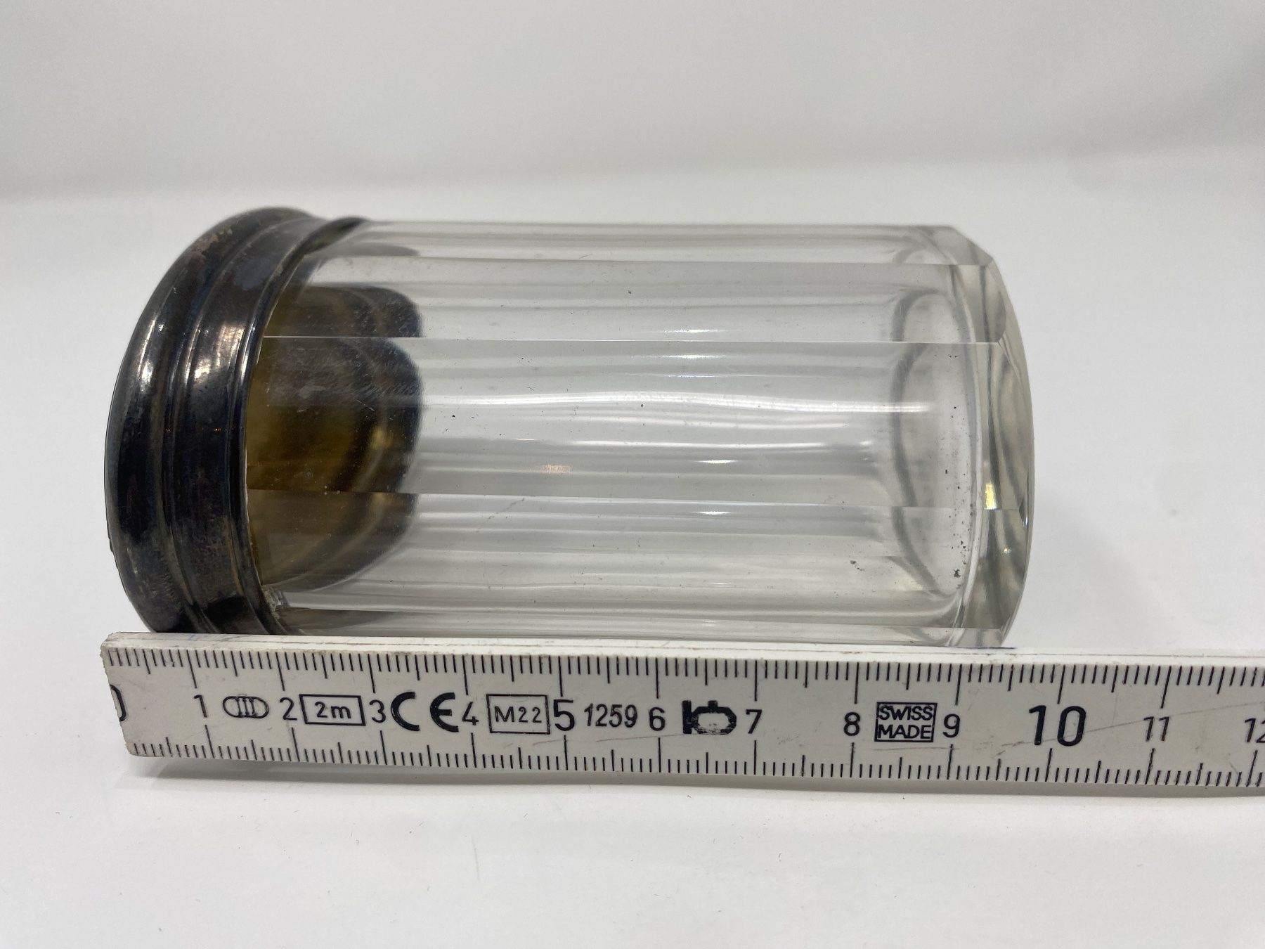 Zuccheriere: Alte ovale Glasdose mit Silberdeckel – Usato da Ballwil venduto da ClassicGallery 7