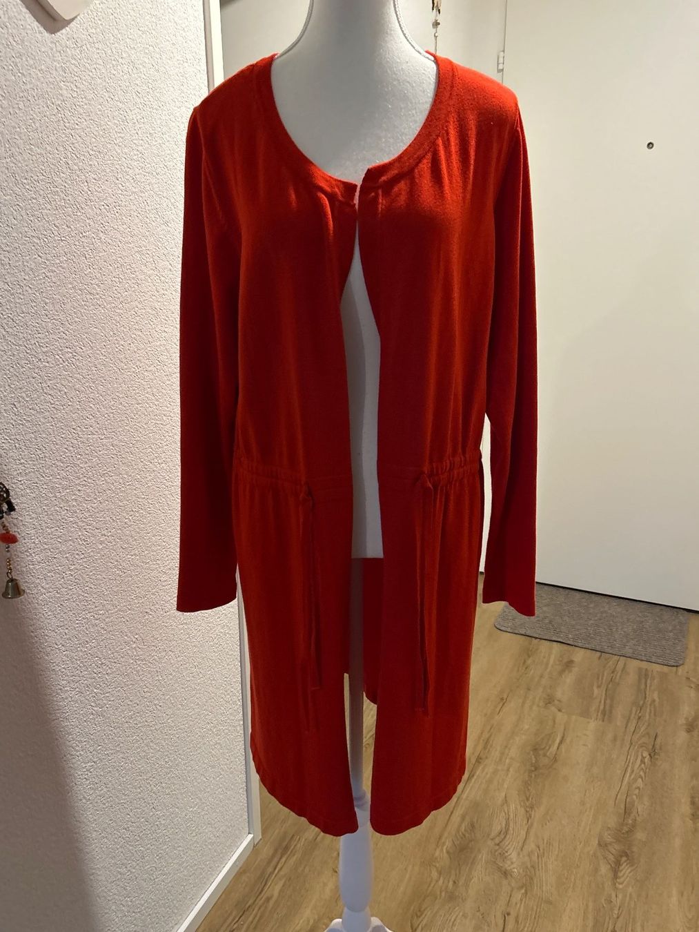Jacken: Lange Strickjacke rot von bpc selection Gr. 40/42 – Gebraucht aus Brunnen von Nala2929 4