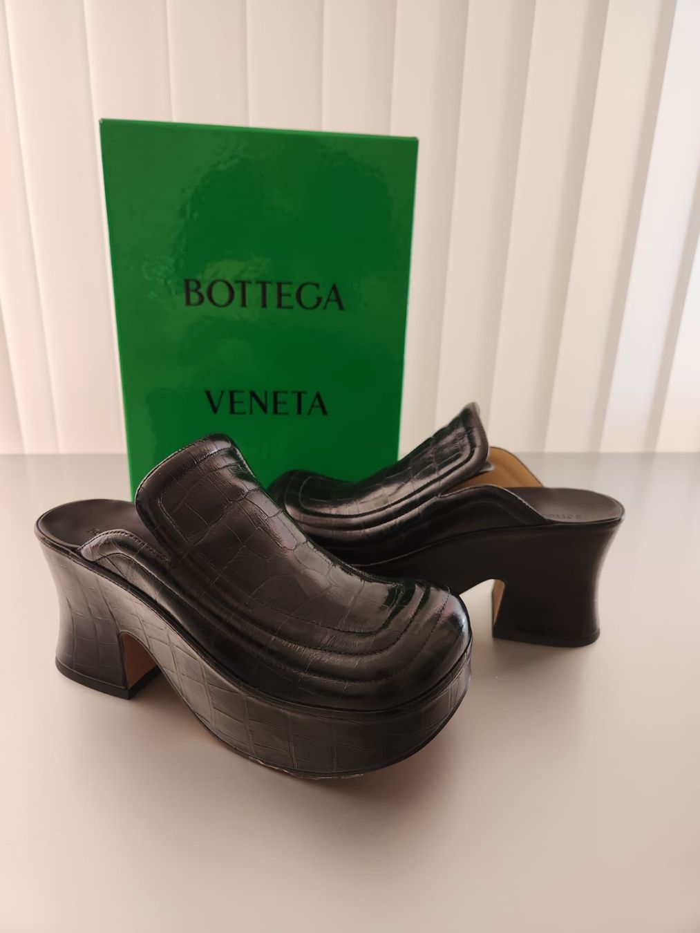 Bottega Veneta Scarpe da donna: Bottega Veneta mules 37/NEW – Nuovo e nell'imballaggio originale da Basel venduto da TIMELESS-FASHION