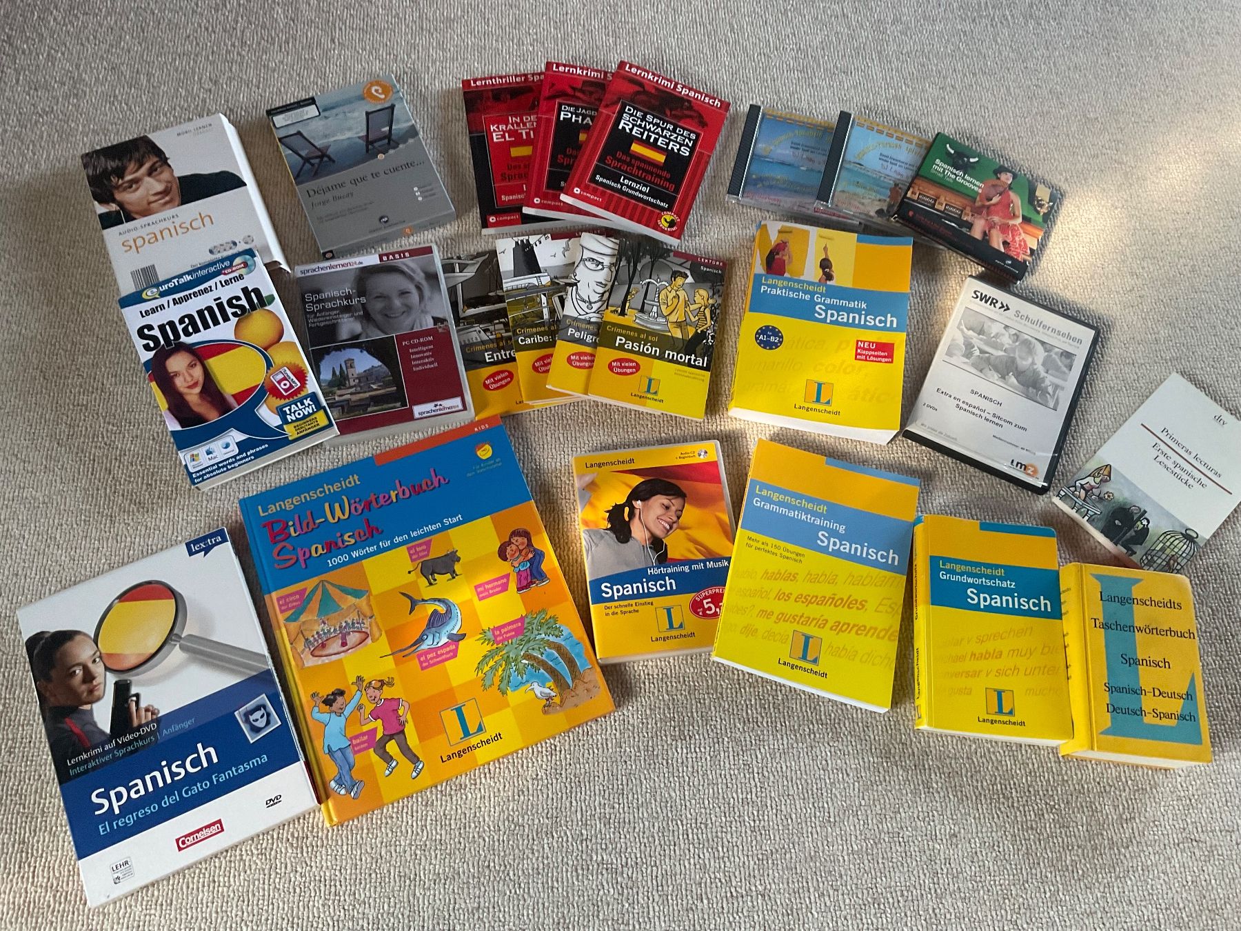 Bücher: Spanisch Lernmaterial Konvolut gute Zustand – Gebraucht aus Steinmaur von Nicorutishauser 1