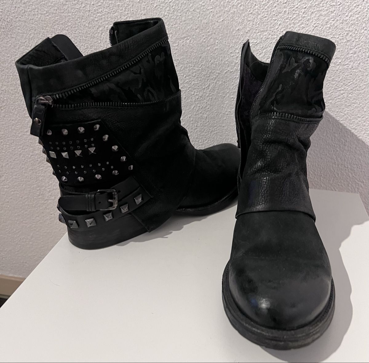 Mjus Scarpe da donna: MJUS Stiefeletten Gr. 40 – Usato da Diessenhofen venduto da K_pink